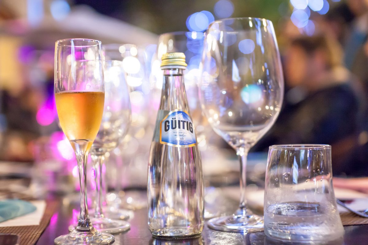 guitig-foodie-club-picasso-hotel-intercontinental-cena-guitig-agua-mineral-maridaje